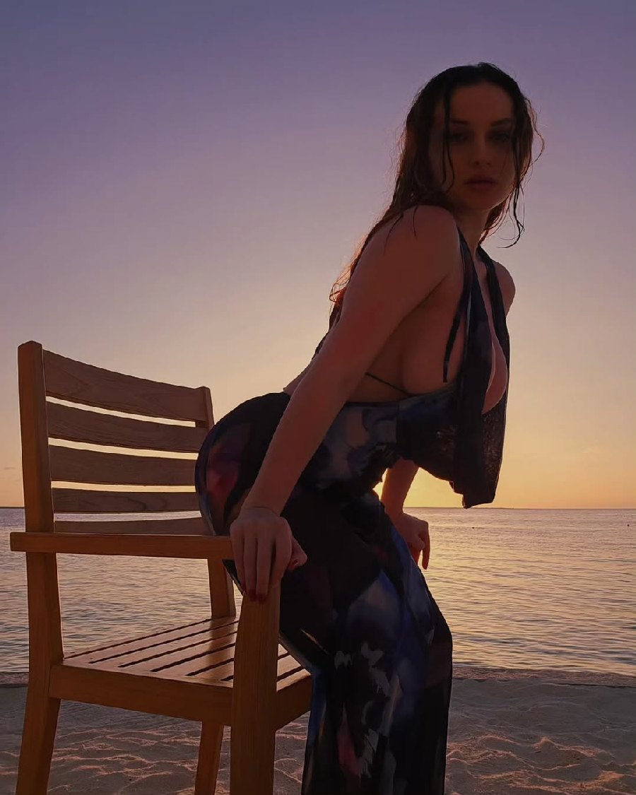 Sexy girl Miranda Faith nude in Lubumbashi