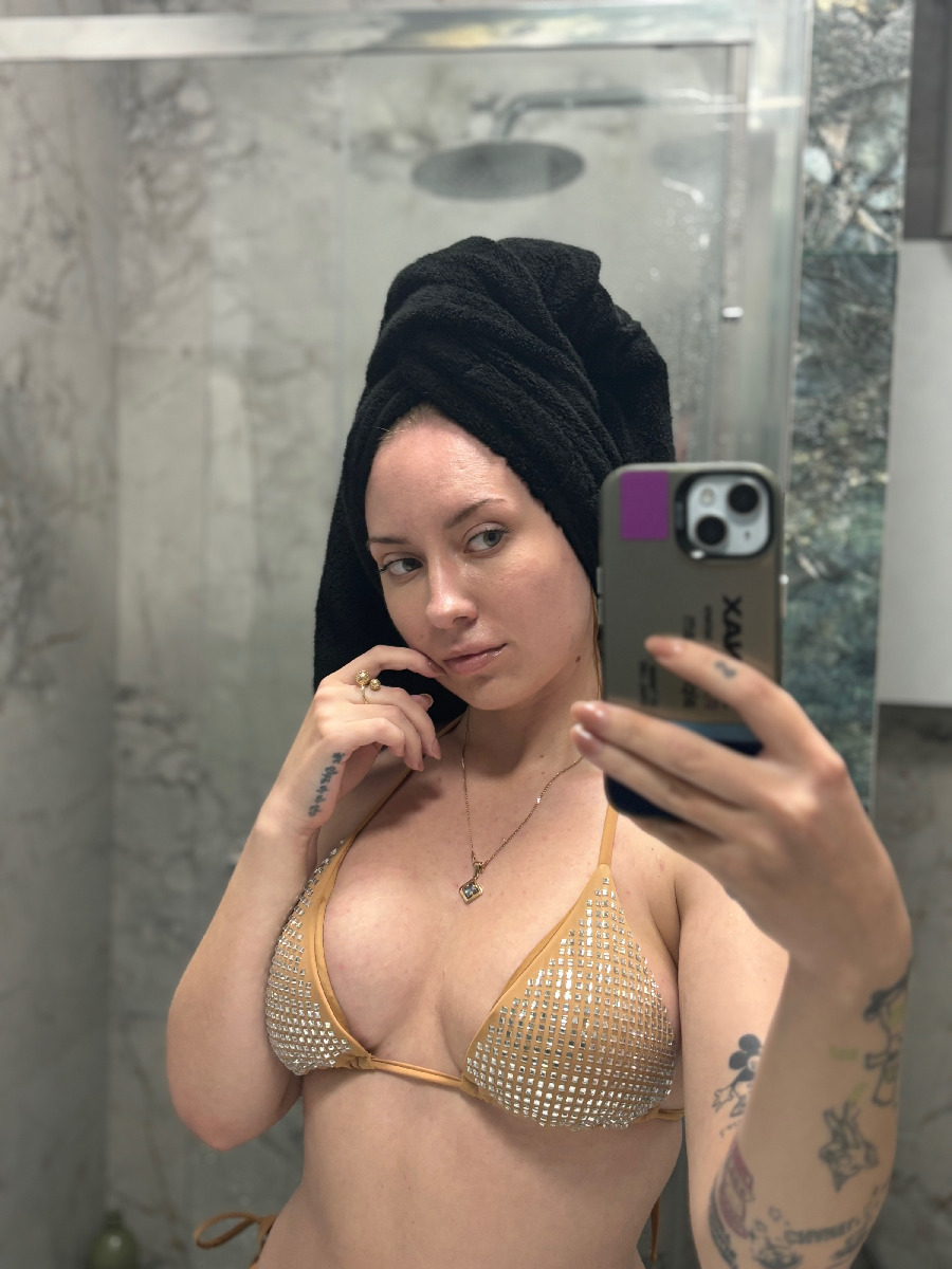 Nude girl KateV in Lubumbashi