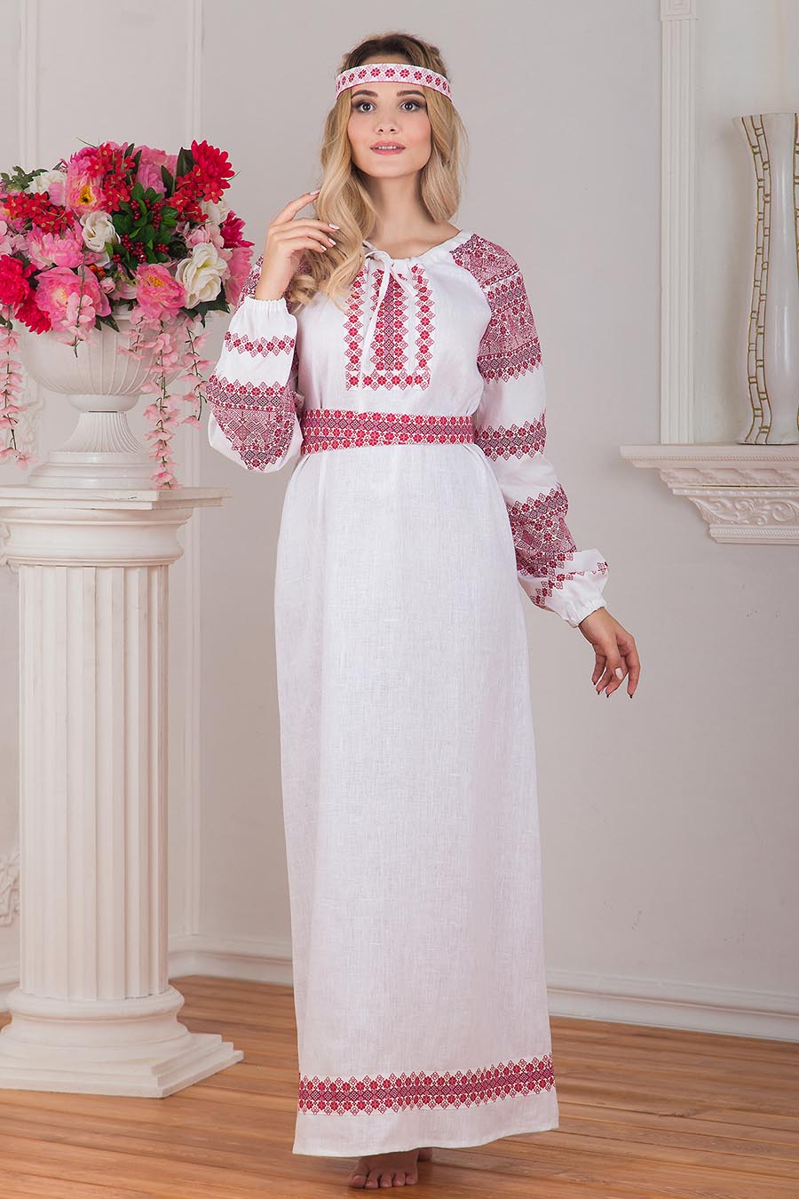 Women in Slavic costumes in Lubumbashi