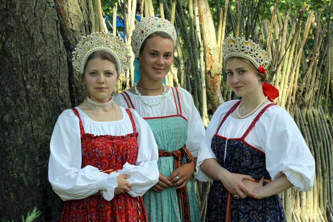 Sexy model Girls in Slavic costumes in Lubumbashi